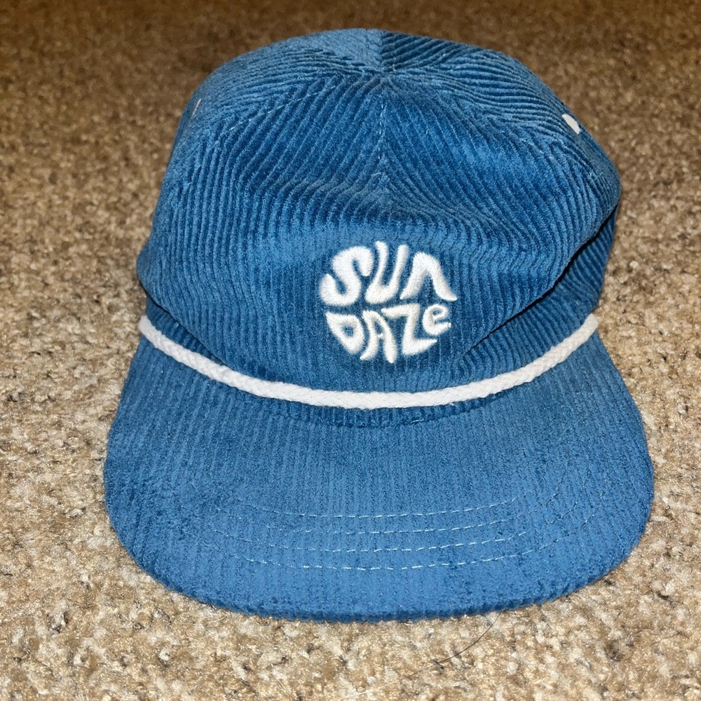 NEW flat bill snapback